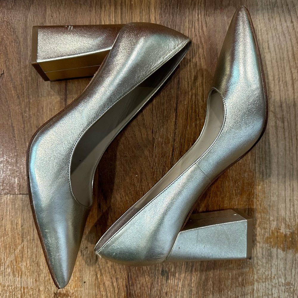 Gently used Marc Fisher block heel pumps in a subtle shimmery gold tone